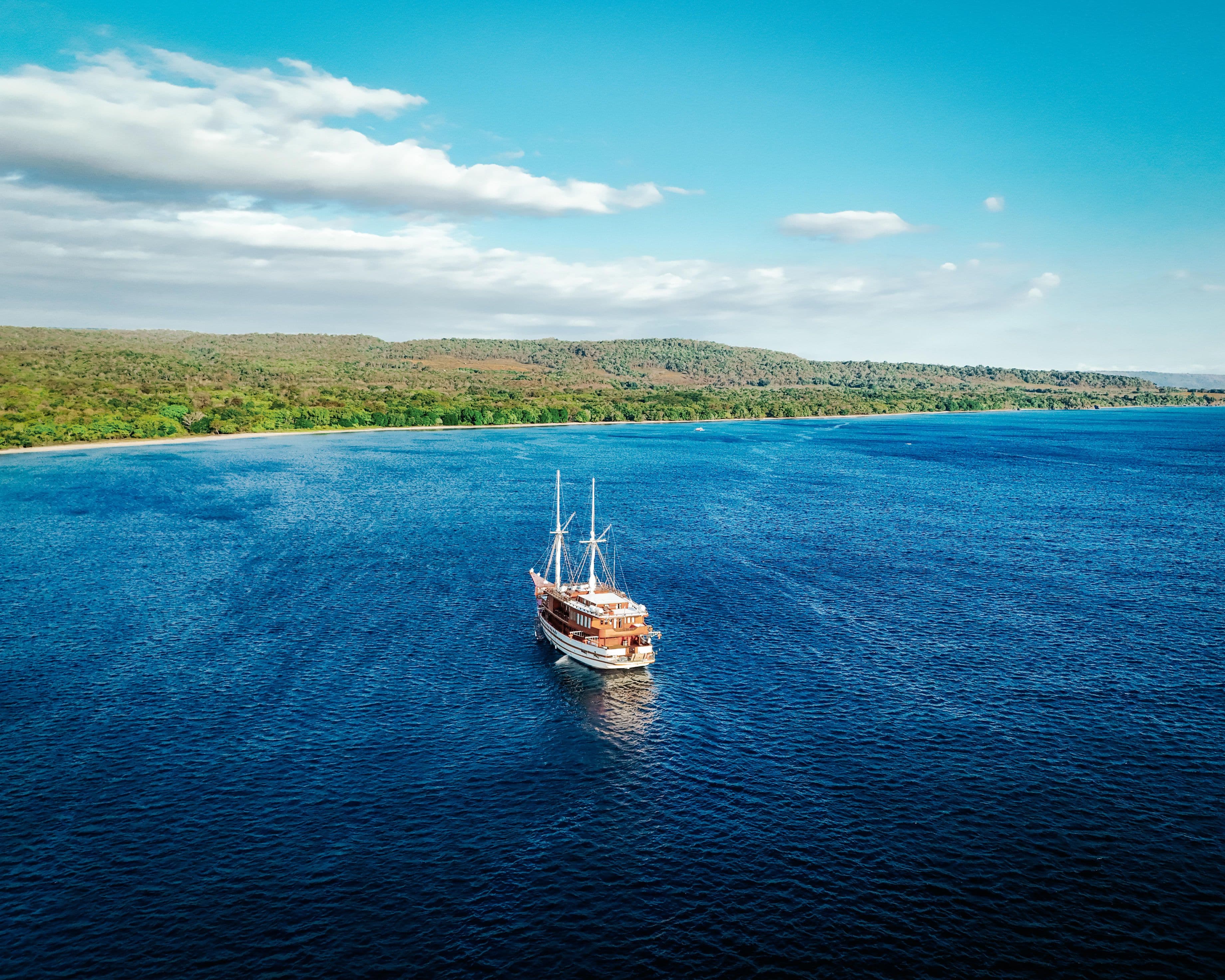 Sanctury Yacht